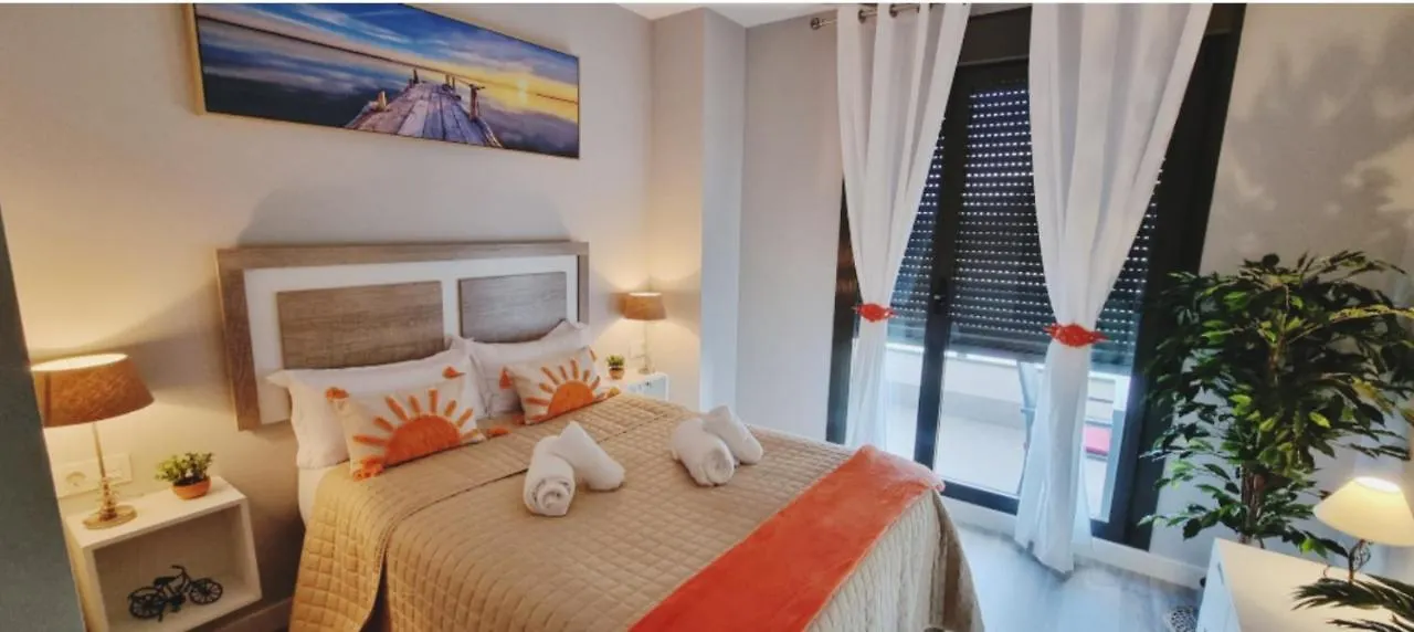 Excellent Location- Beach, Pool, Telework, 2 Bikes, Parking & Wifi Gratis At 