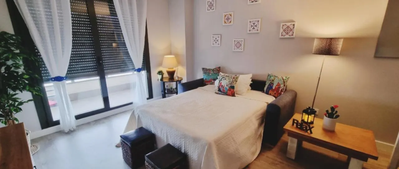 Excellent Location- Beach, Pool, Telework, 2 Bikes, Parking & Wifi Gratis At 