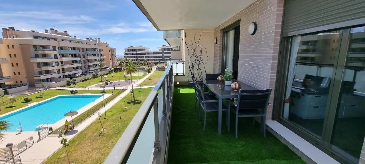 Excellent Location- Beach, Pool, Telework, 2 Bikes, Parking & Wifi Gratis At 